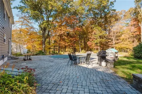 25 Hiawatha Drive Exeter RI 02822