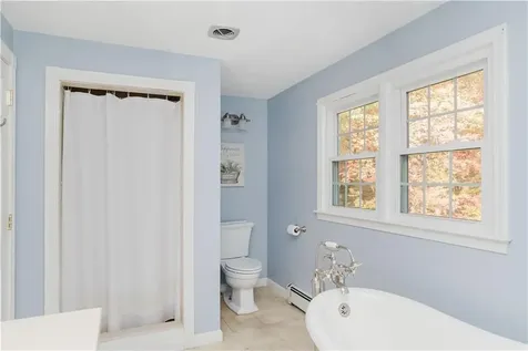 25 Hiawatha Drive Exeter RI 02822