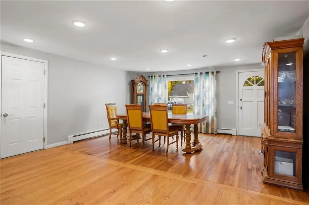 174 Pheasant Drive Cranston RI 02920