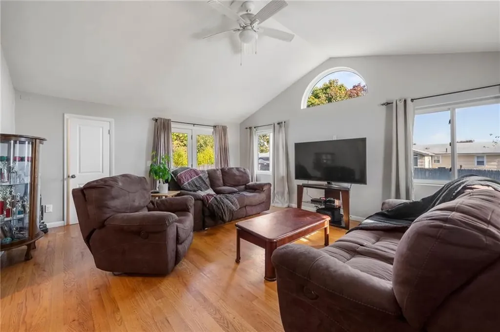 174 Pheasant Drive Cranston RI 02920