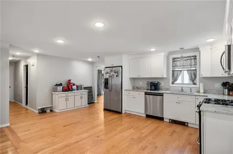 174 Pheasant Drive Cranston RI 02920