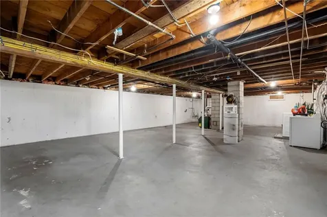 174 Pheasant Drive Cranston RI 02920