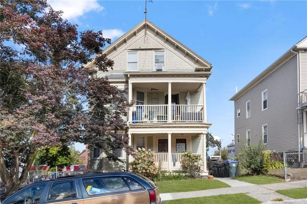 16 Duncan Avenue Providence RI 02906
