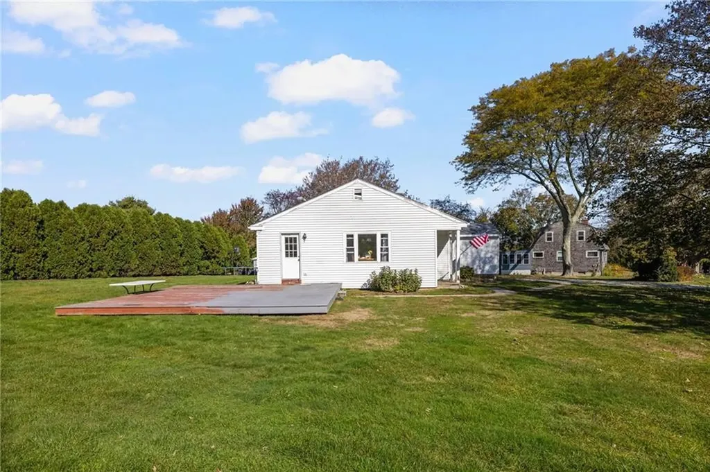 180 Mccorrie Lane Portsmouth RI 02871