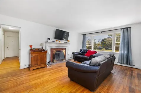 180 Mccorrie Lane Portsmouth RI 02871