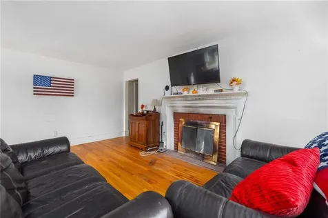 180 Mccorrie Lane Portsmouth RI 02871