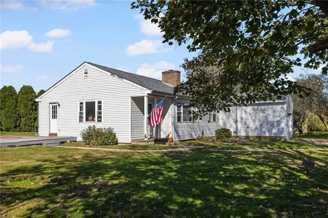 180 Mccorrie Lane Portsmouth RI 02871