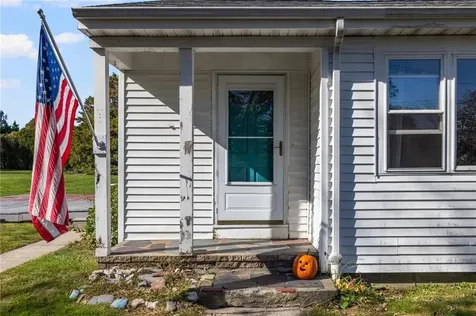 180 Mccorrie Lane Portsmouth RI 02871