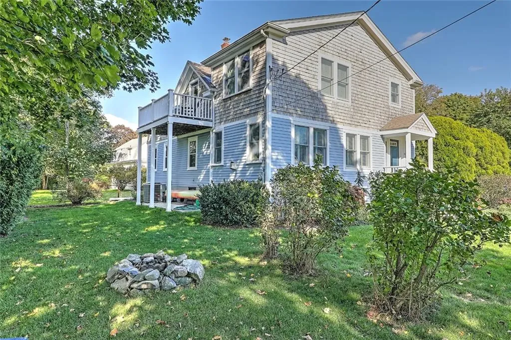 63 Maple Street Warren RI 02885