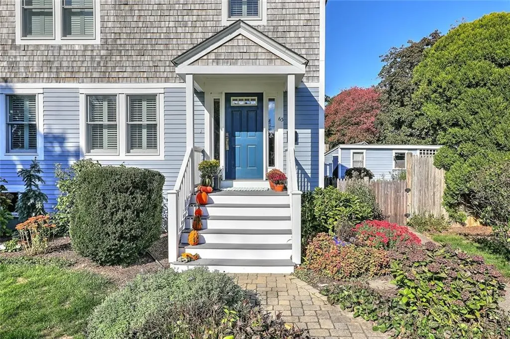 63 Maple Street Warren RI 02885