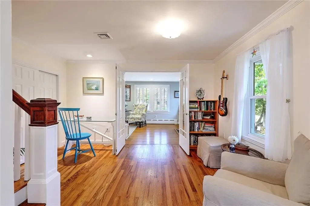 63 Maple Street Warren RI 02885
