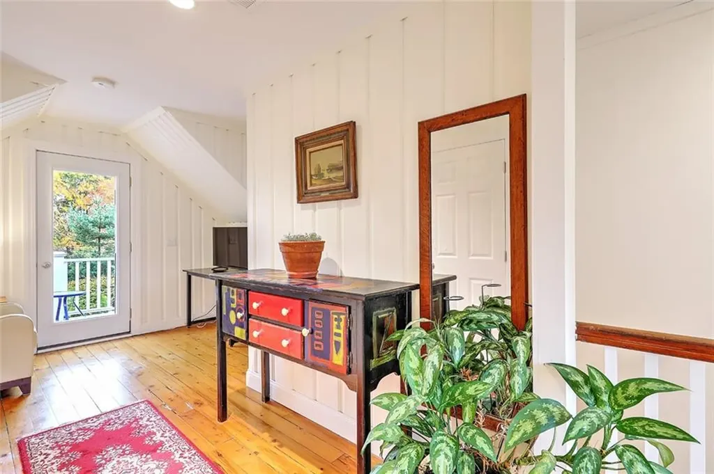 63 Maple Street Warren RI 02885