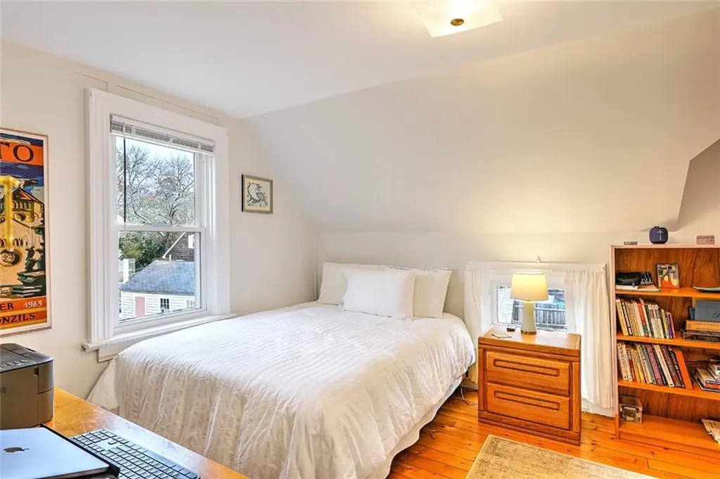 63 Maple Street Warren RI 02885