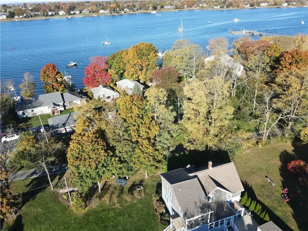 63 Maple Street Warren RI 02885