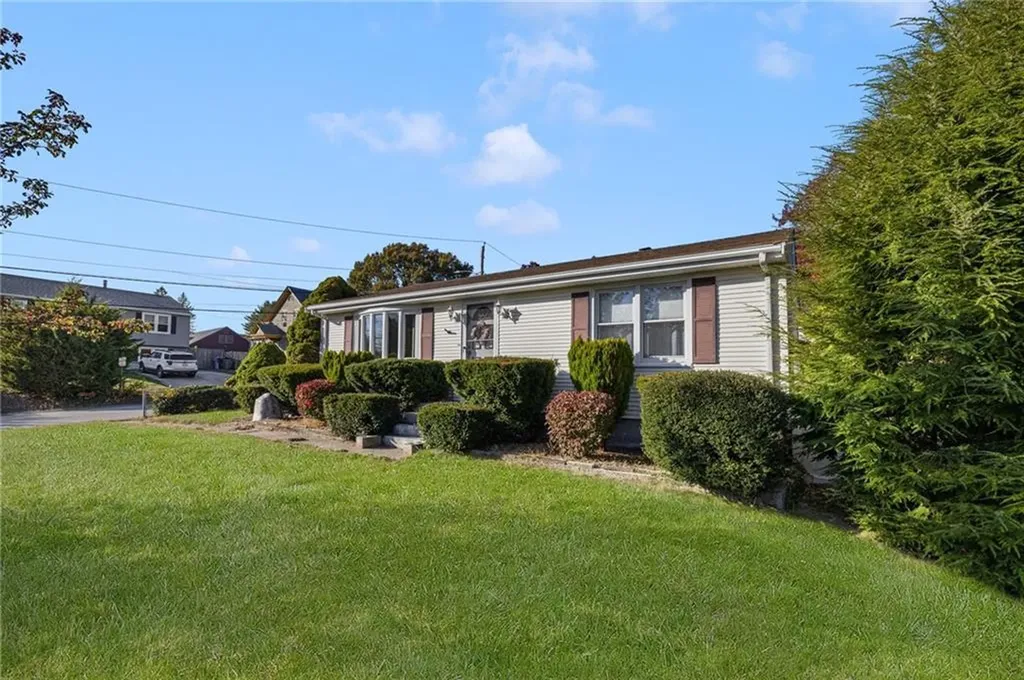 178 Cowesett Avenue West Warwick RI 02893