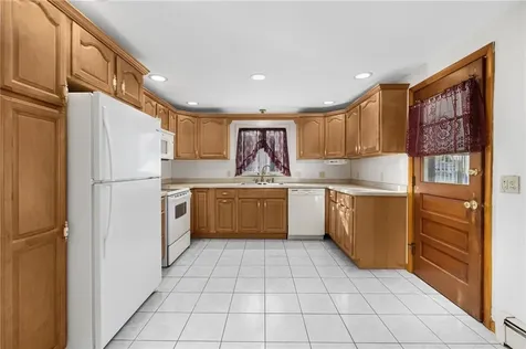 178 Cowesett Avenue West Warwick RI 02893