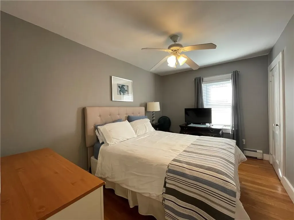 64 Roseneath Avenue Newport RI 02840