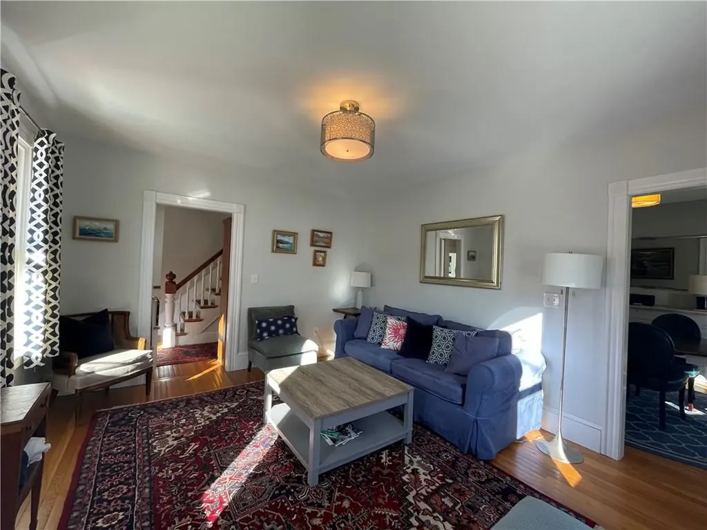 64 Roseneath Avenue Newport RI 02840