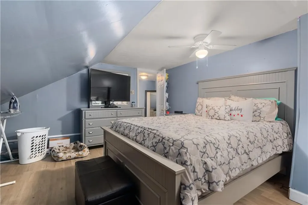 16 18 Maple Street Cranston RI 02910
