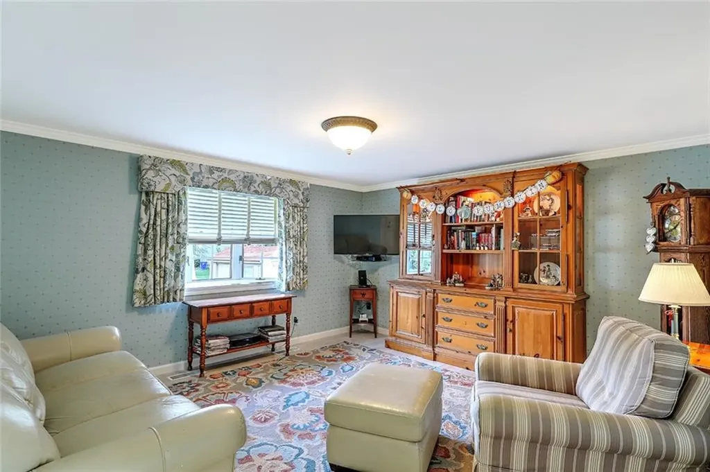 72 Silverwood Lane West Warwick RI 02893