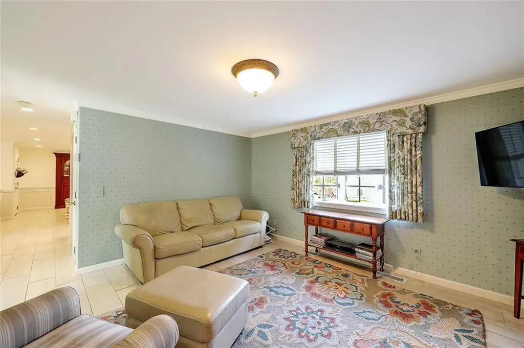 72 Silverwood Lane West Warwick RI 02893