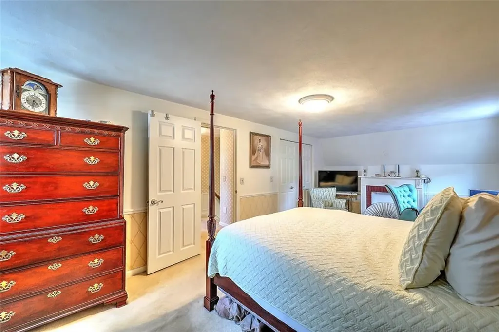 72 Silverwood Lane West Warwick RI 02893