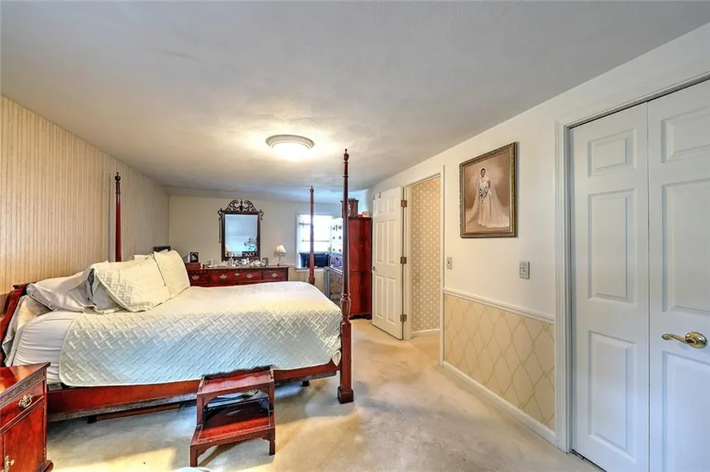 72 Silverwood Lane West Warwick RI 02893