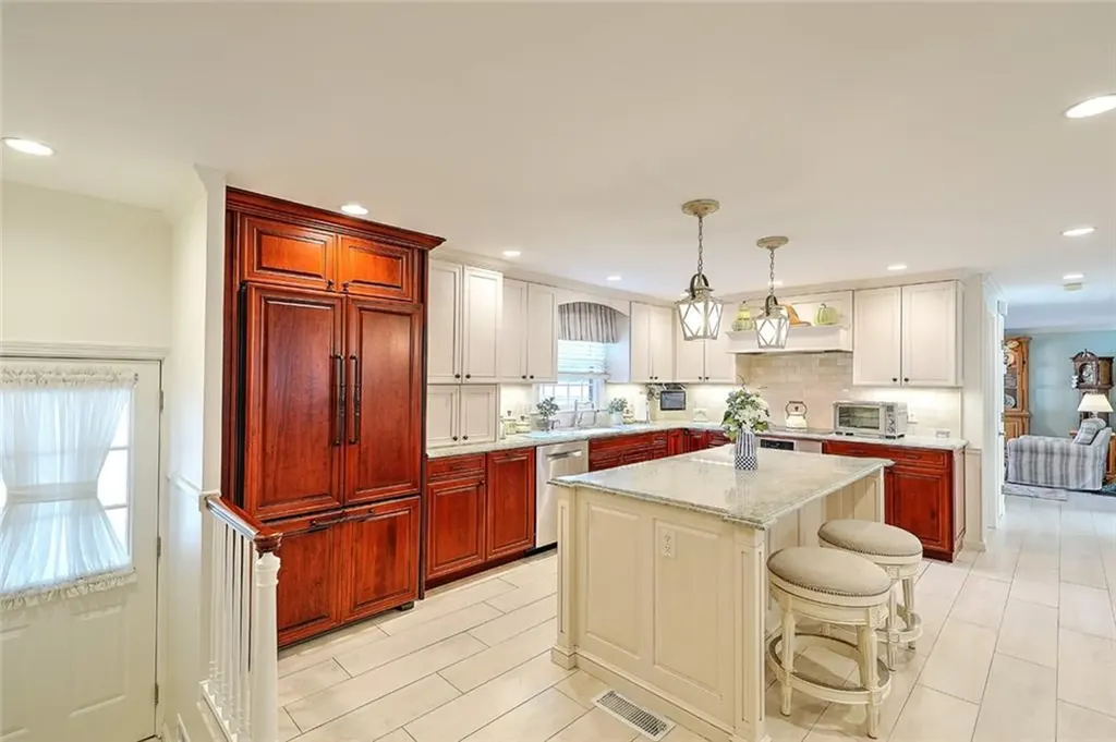 72 Silverwood Lane West Warwick RI 02893
