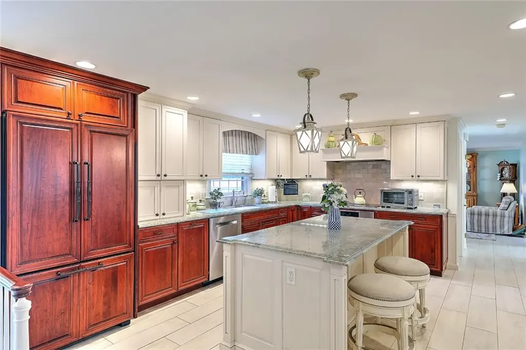 72 Silverwood Lane West Warwick RI 02893