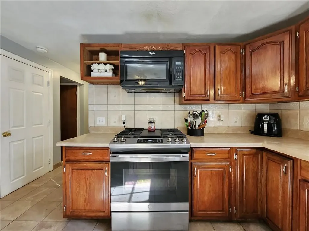 301 Getchell Avenue Woonsocket RI 02895