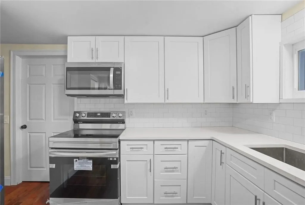 100 Conanicus Road Narragansett RI 02882