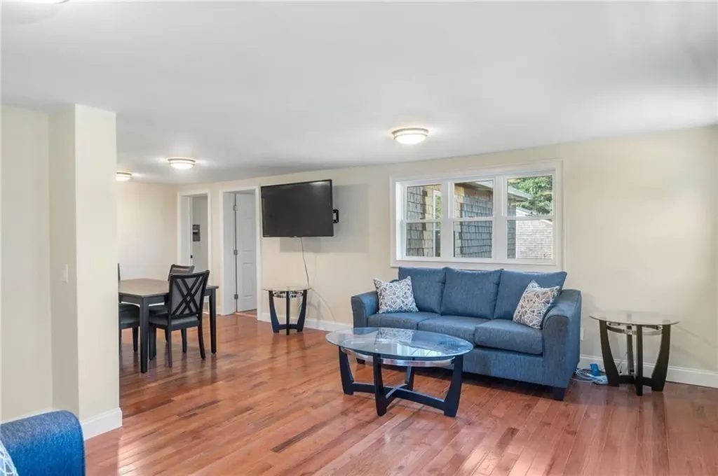 100 Conanicus Road Narragansett RI 02882