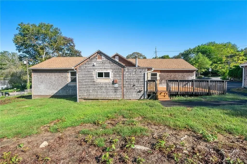 100 Conanicus Road Narragansett RI 02882