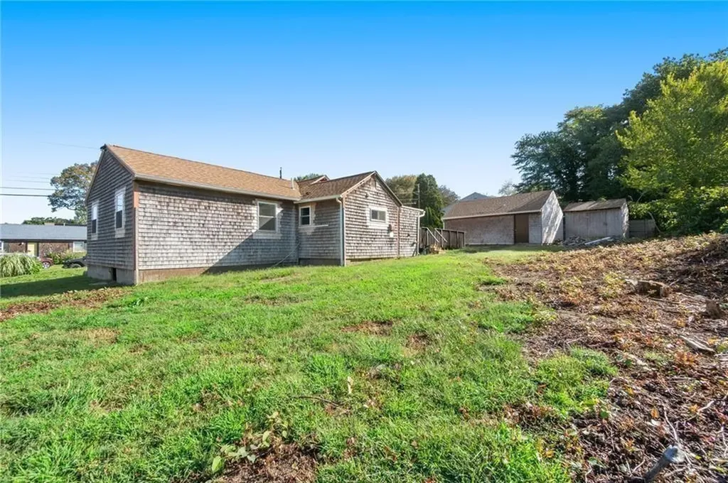 100 Conanicus Road Narragansett RI 02882
