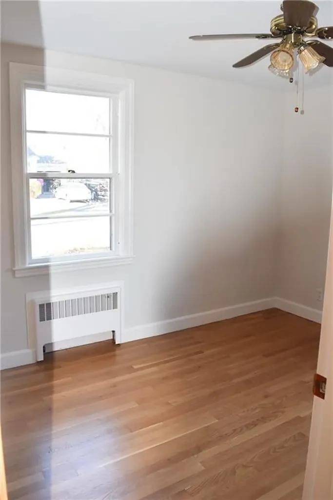 90 Park View Avenue Warwick RI 02888