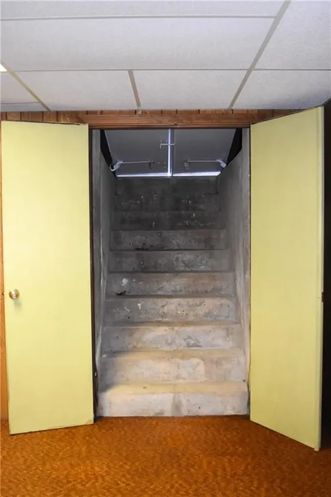 90 Park View Avenue Warwick RI 02888