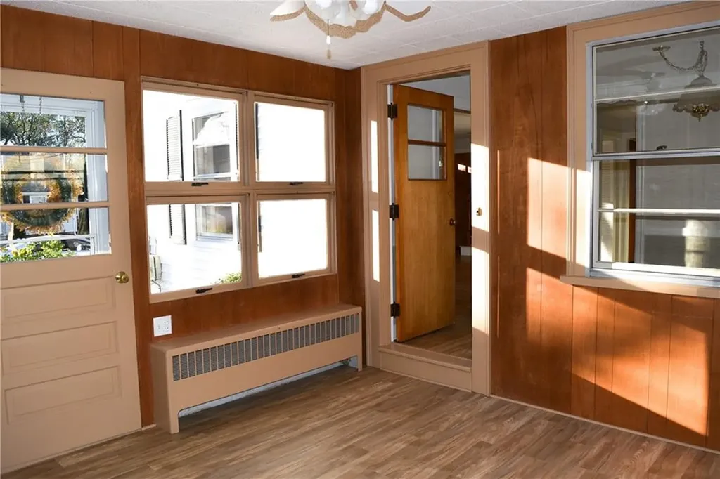 90 Park View Avenue Warwick RI 02888