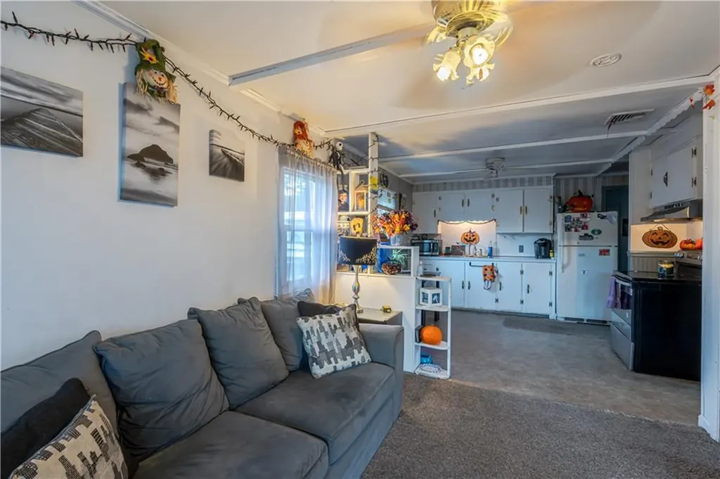 21 Arizona Street Coventry RI 02816