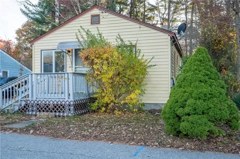 21 Arizona Street Coventry RI 02816