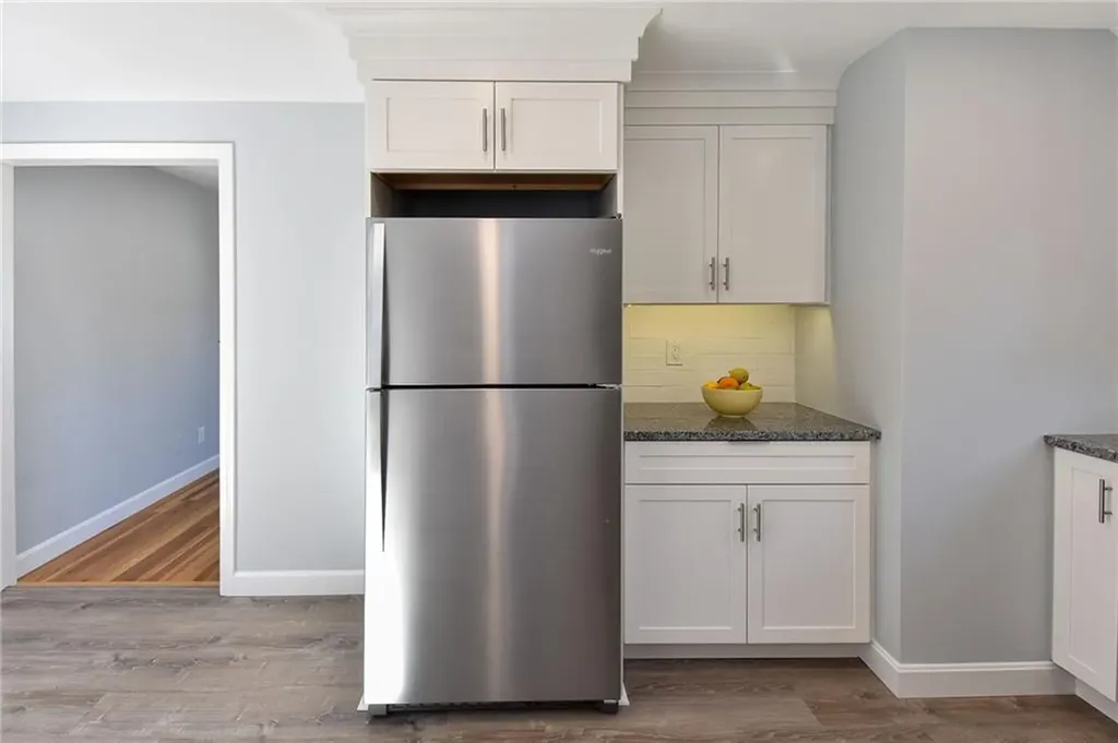 72 Waller Street Providence RI 02908