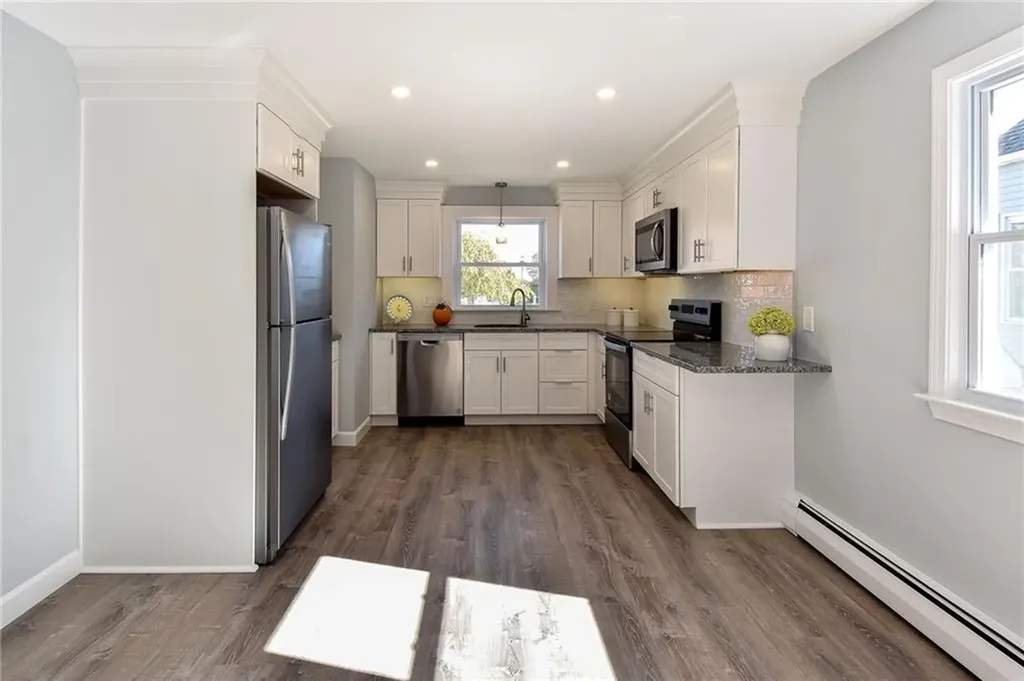 72 Waller Street Providence RI 02908