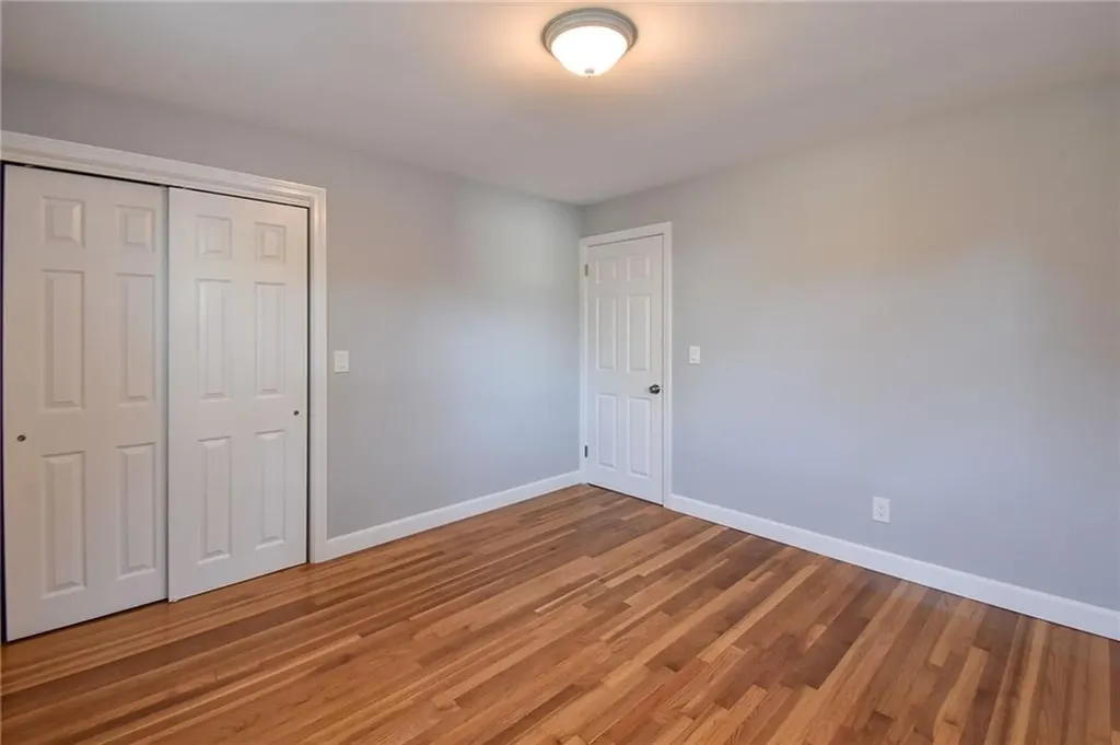 72 Waller Street Providence RI 02908