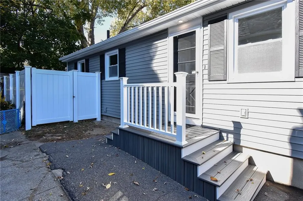 72 Waller Street Providence RI 02908