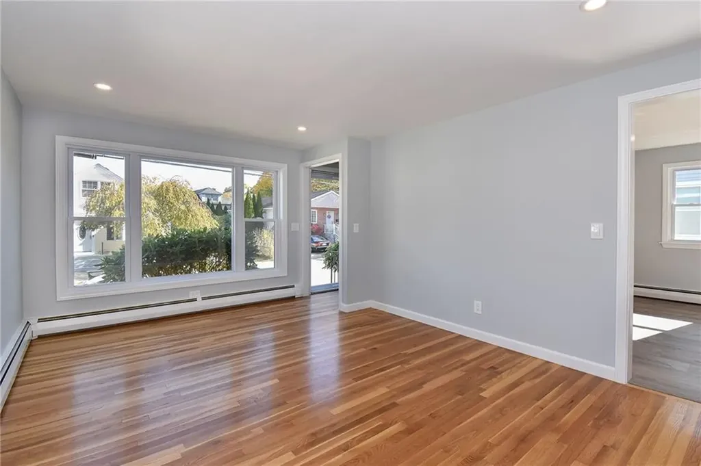 72 Waller Street Providence RI 02908