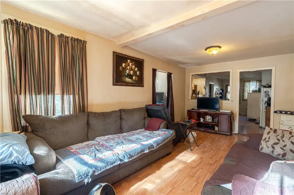25 Mohawk Street Coventry RI 02816