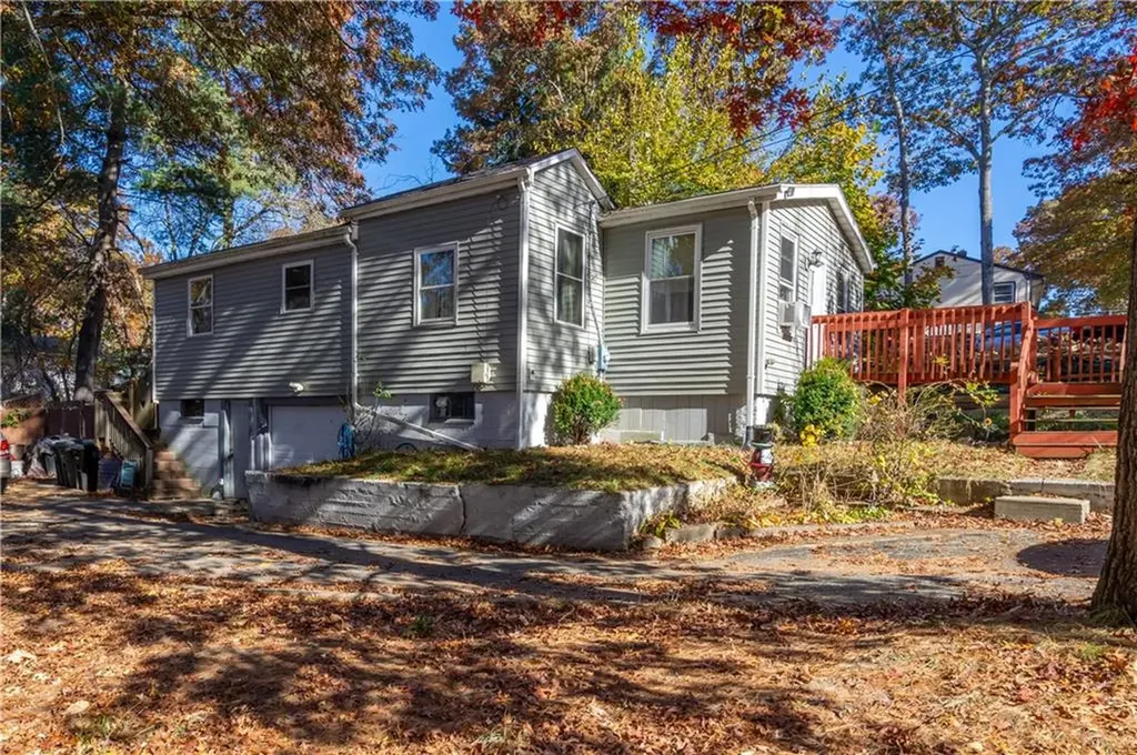 25 Mohawk Street Coventry RI 02816