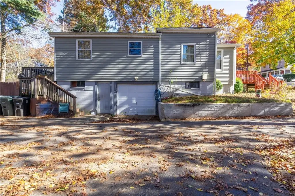 25 Mohawk Street Coventry RI 02816
