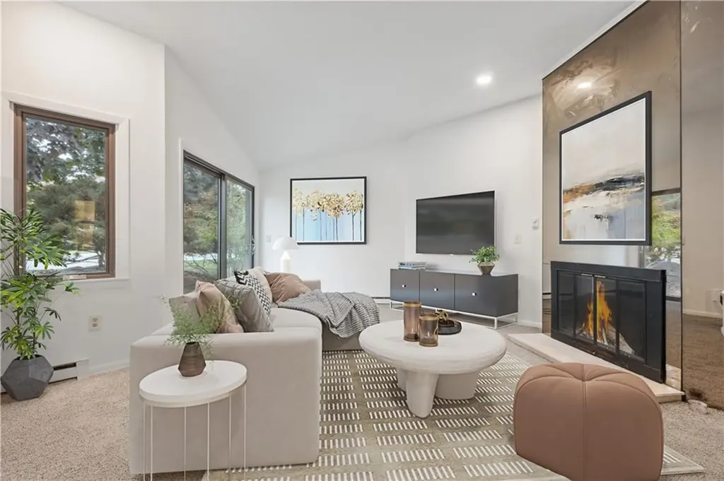 71 Sea Breeze Lane Bristol RI 02809