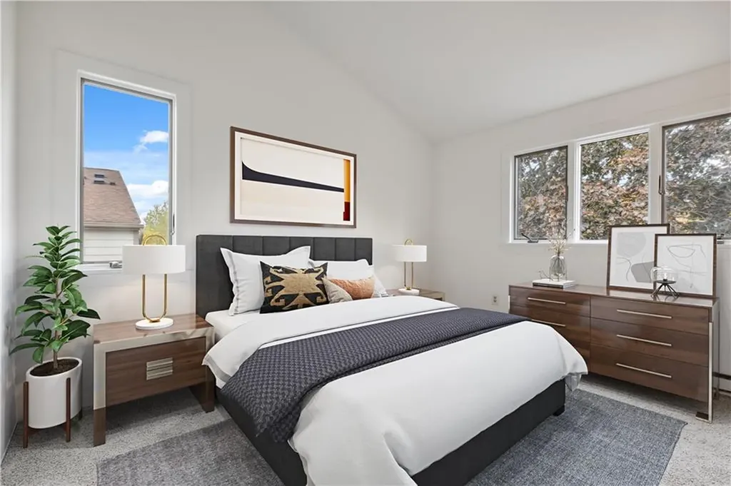 71 Sea Breeze Lane Bristol RI 02809