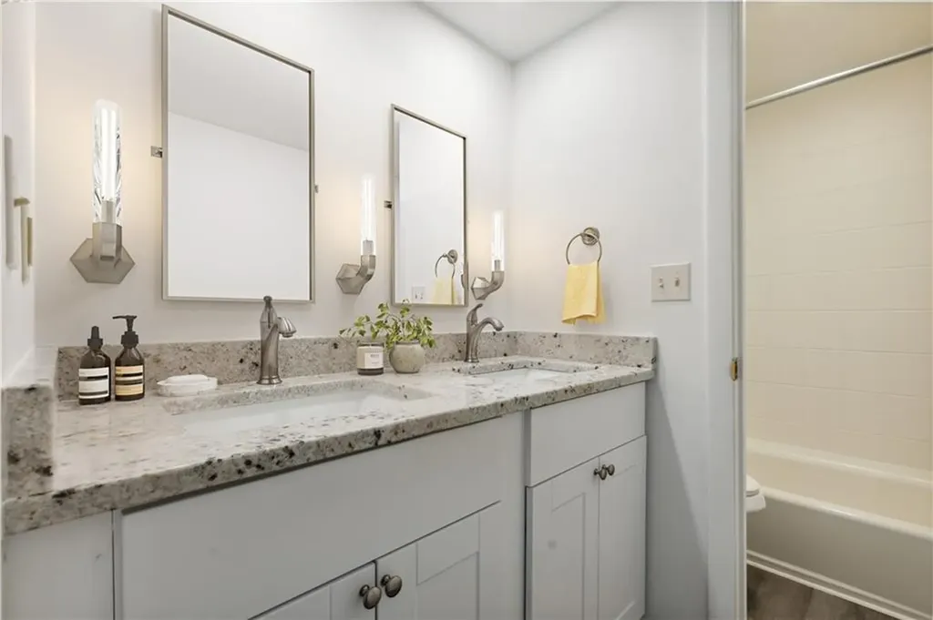 71 Sea Breeze Lane Bristol RI 02809